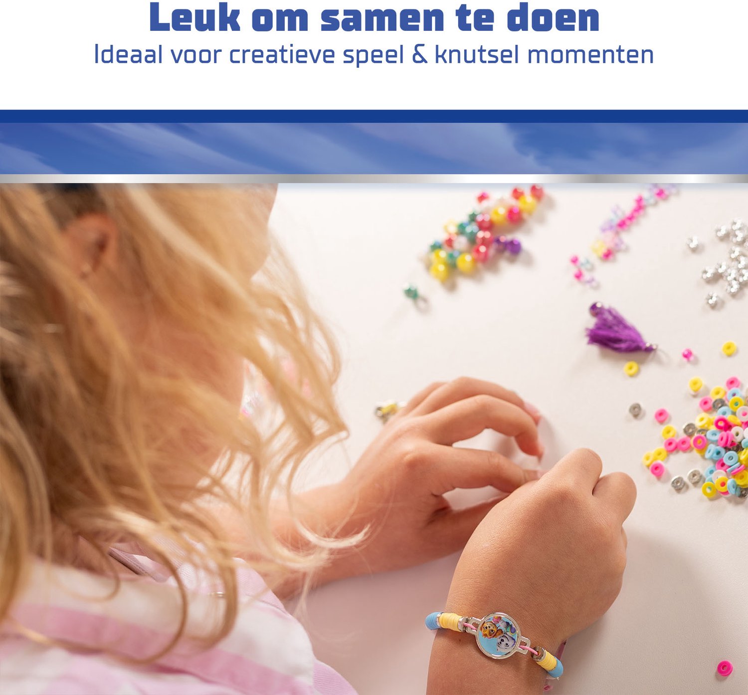 PAW Patrol 2-in-1 Knutselkoffer - 4 armbandjes maken - 300+ kralen - 6 gipsfiguren gieten en schilderen - Speelgoed Kinderen - Knutselen - Voor meisjes en jongens - Vanaf 5 jaar - Totum — afbeelding 3