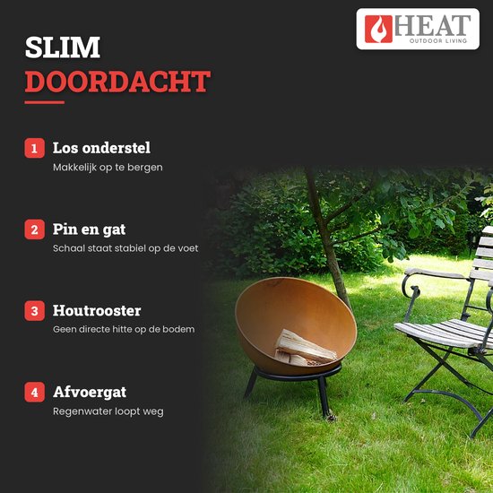 Roestkleurige vuurschaal in tuin met opsomming van voordelen zoals los onderstel en afvoergat.