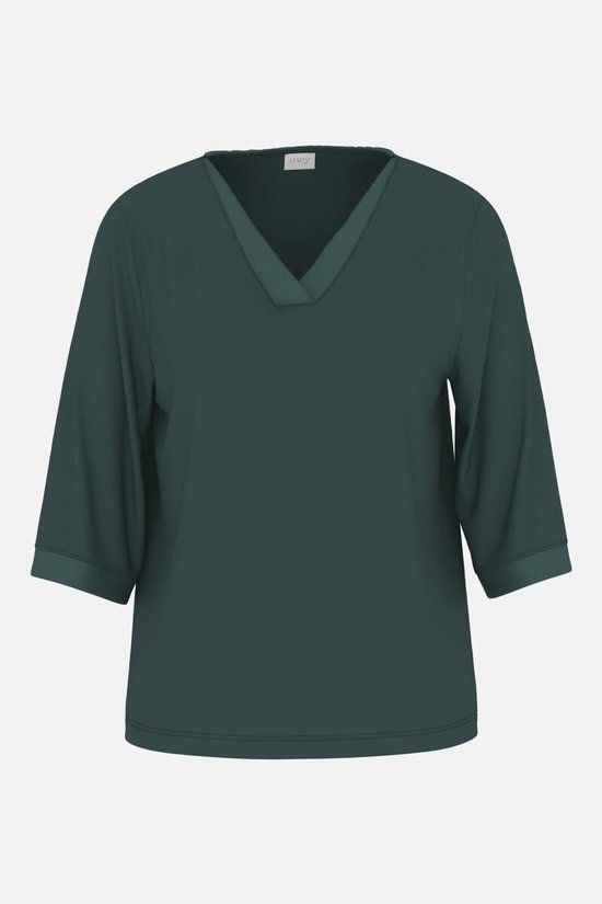 Donkergroen Mey T-shirt met V-hals en driekwartmouwen.