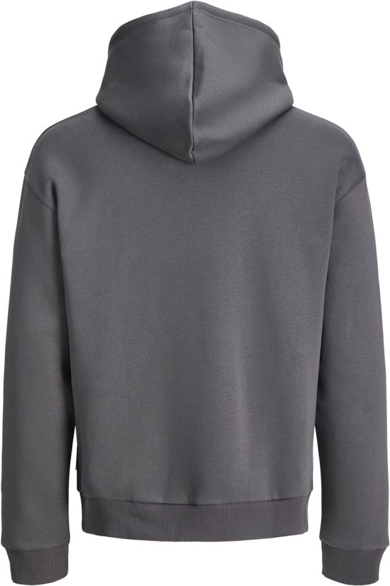 Achterkant van een effen, antracietgrijze hoodie met capuchon en geribbelde boorden.