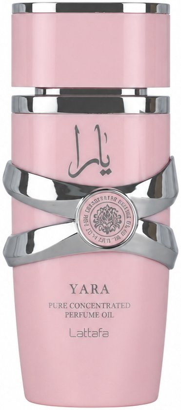 Roze parfumfles met zilveren details en Arabische kalligrafie. YARA, PURE CONCENTRATED PERFUME OIL, Lattafa.