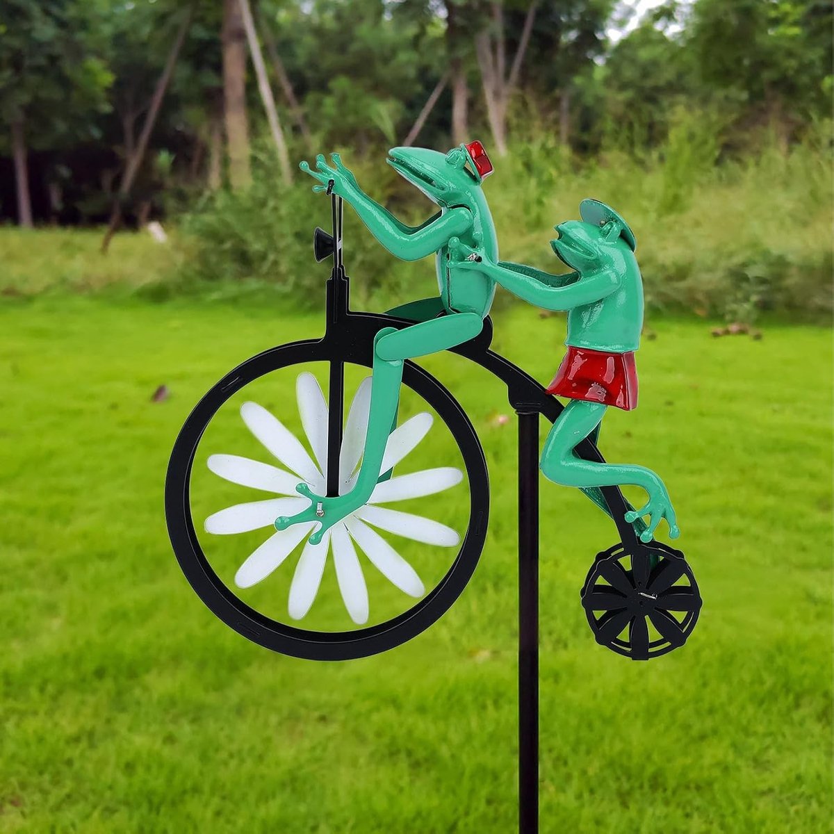 Tuinsieraden: IJzeren Windspinner met Grote Voorwielen voor Buiten, Perfect voor Tuindecoratie en Windbeweging