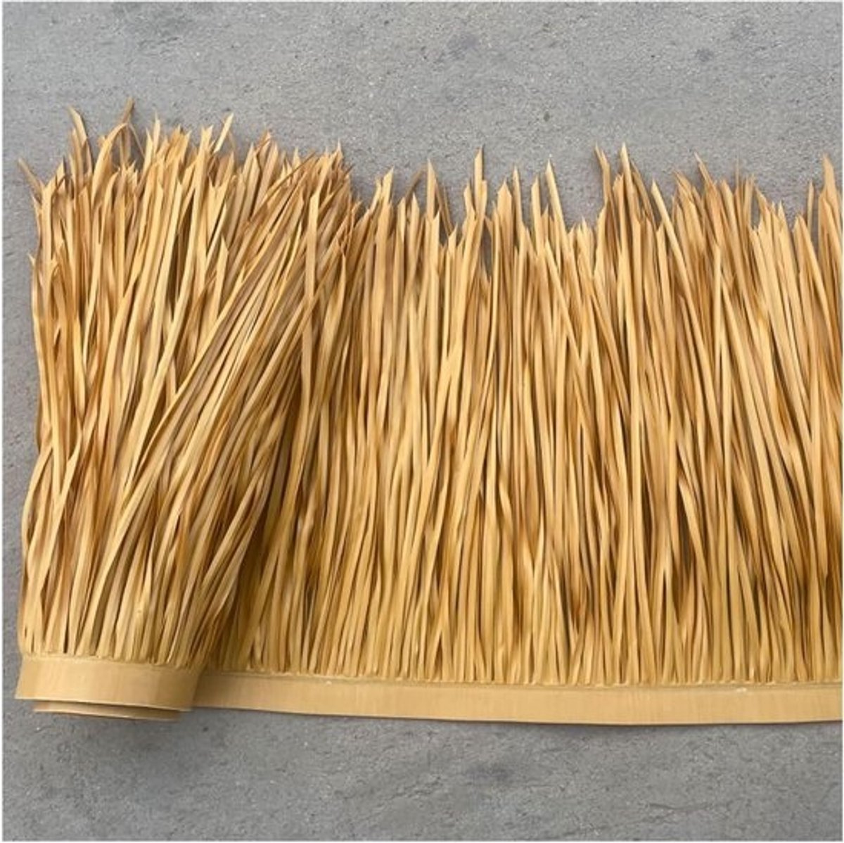 Kunstgrasrol - Decoratieve mat - Voor tuindecoratie - Waterdicht PE-materiaal - 0.6 x 2 m - Natuurlijk