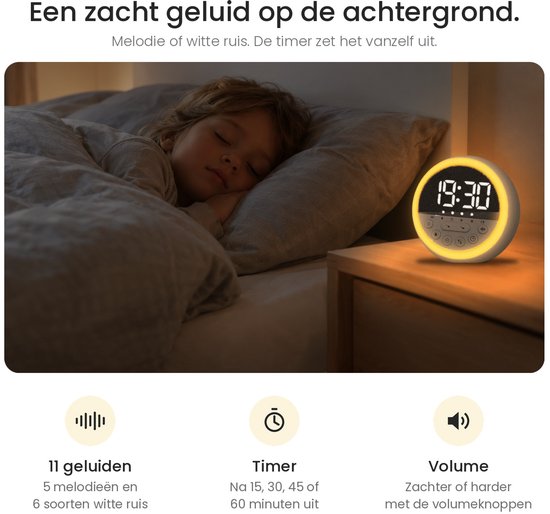 Kind slaapt met slaaptrainer op het nachtkastje; instelbaar met 11 geluiden, timer en volumeregeling.