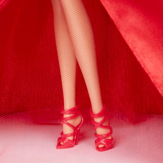Barbie Signature 2026 Holiday Barbie modepop van Barbie — afbeelding 2