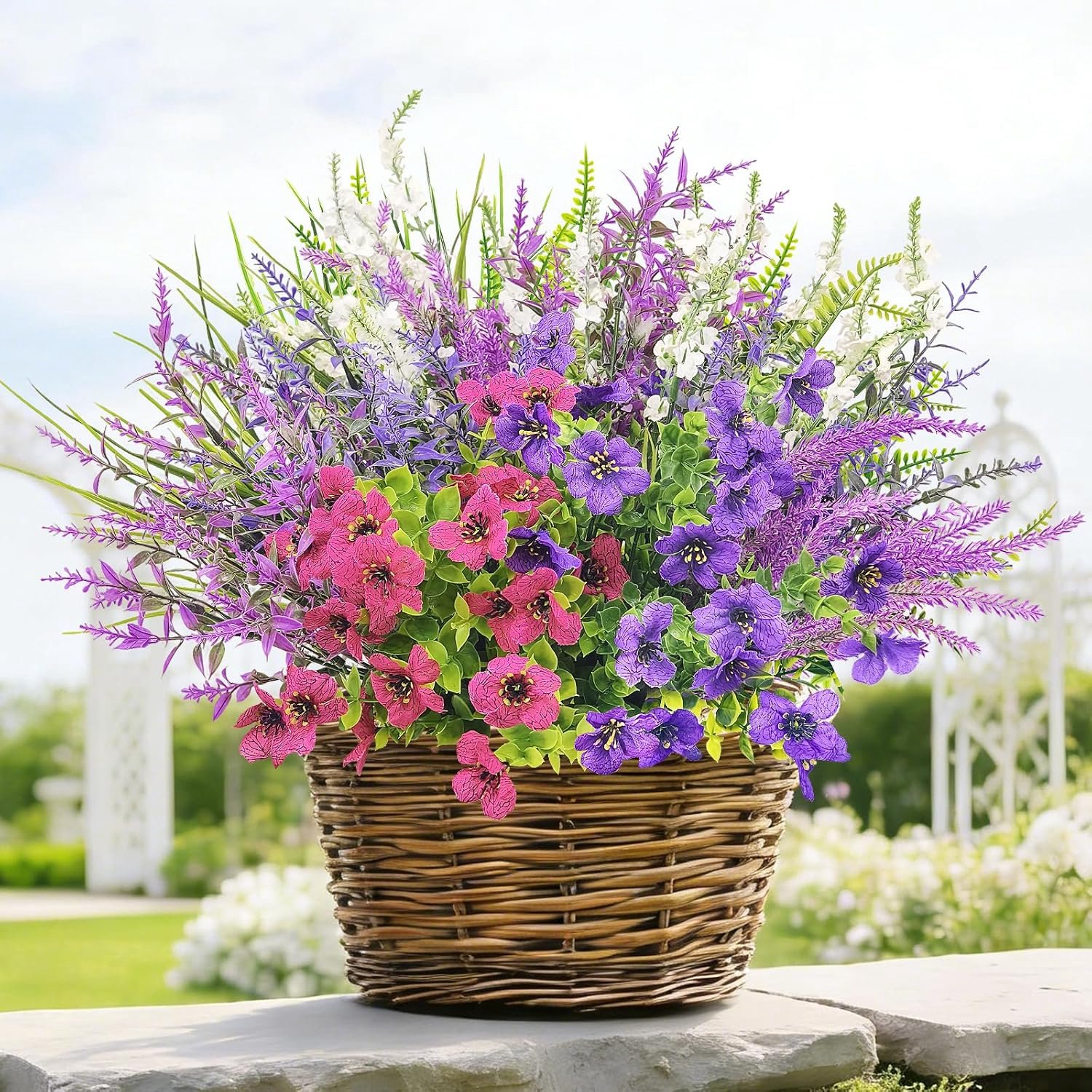 SnelShoppen - 12 Bundels Kunstbloemen voor Buiten - Weerbestendige Balkonplanten - Petunia's in Wit, Paars en Magenta - Kunstbloemen voor Tuin en Balk