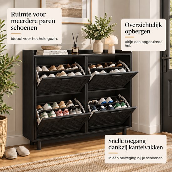 Zwarte schoenenkast met vier openklapbare deuren, gevuld met schoenen.