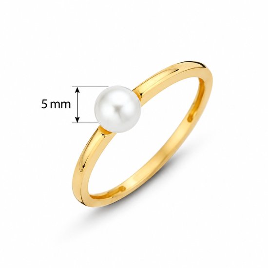 Gouden ring met een witte parel van 5 mm op een gladde ringband.