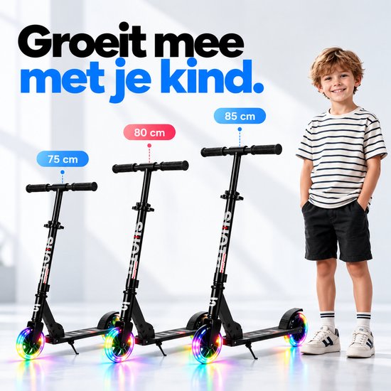 Kind naast drie Suotu steps op verschillende hoogtes (75, 80, 85 cm) met oplichtende wielen.