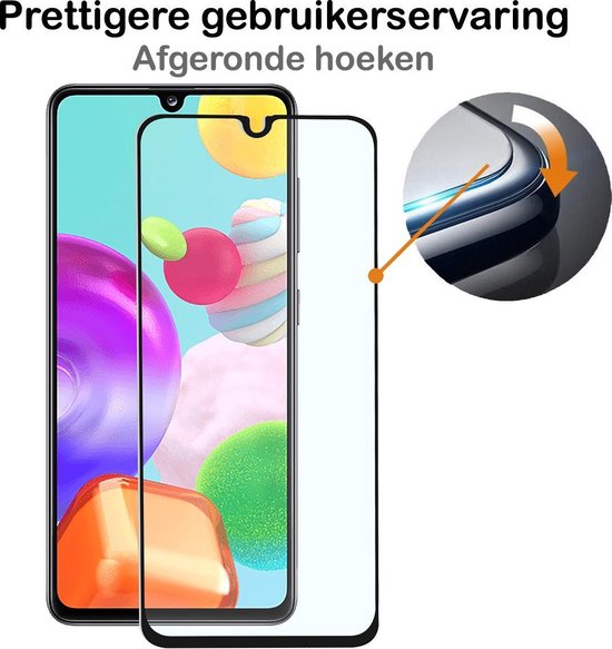 Screenprotector met afgeronde hoeken, naast een smartphone. Met tekst 'Prettigere gebruikerservaring, afgeronde hoeken'.