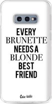Casetastic Samsung Galaxy S10e Hoesje - Softcover Hoesje met Design - Every Brunette Needs A Blonde White Print