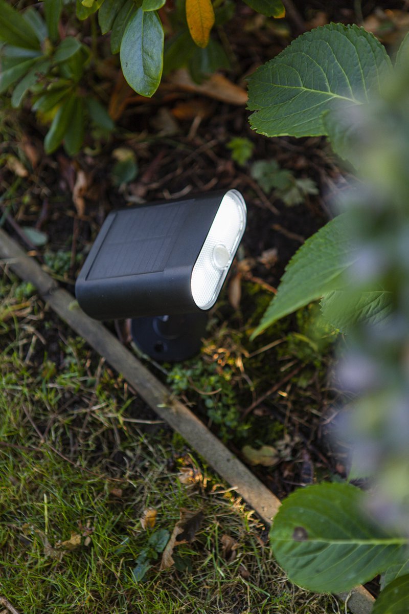 Lutec Connect Ginbo - Smart Solar LED prikspot met PIR bewegingssensor