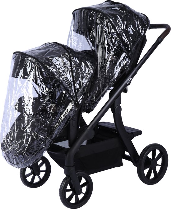 Poussette double Novi Baby noire avec housse de pluie transparente.