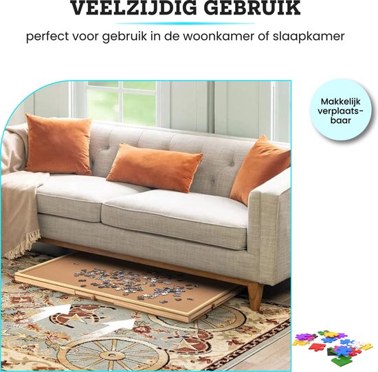 Puzzelbord met deels gelegde puzzel onder een bank, met oranje kussens en plaid.