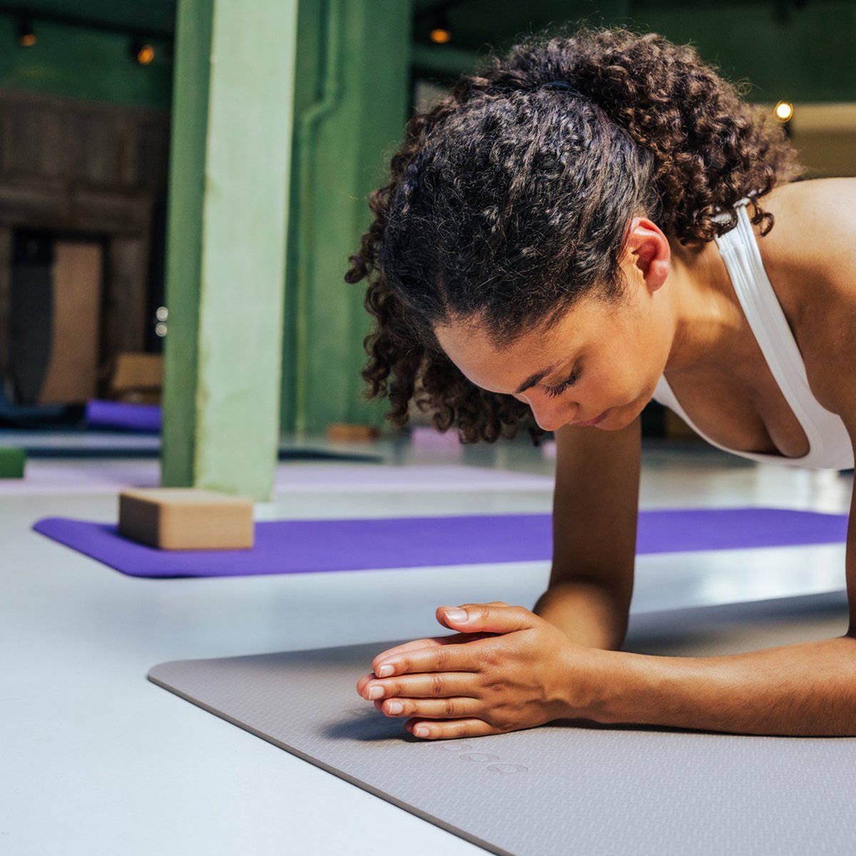 Bamboa Yogamat Grijs | 6mm | Anti-Slip | Optimale Grip | Sterke Yoga mat | Makkelijk schoon te houden thumbnail 2