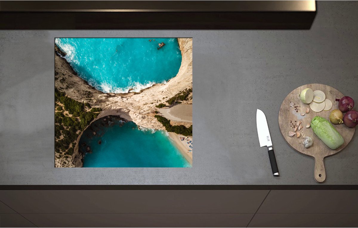 Inductieplaat Beschermer - Bovenaanzicht van Mediteraanse Cliffs - 58x55 cm - 2 mm Dik - Inductie Beschermer - Bescherming Inductiekookplaat - Kookplaat Beschermer van Wit Vinyl