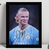 Erling Haaland Ingelijste Handtekening – 15 x 10cm In Klassiek Zwart Frame – Gedrukte handtekening – Borussia Dortmund - Voetbal Legend - Football - Manchester City