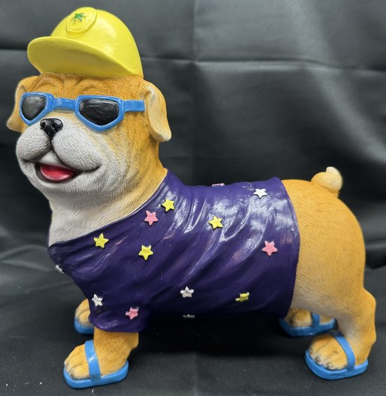 Decoratief polyresin beeld ''Tropische hond met paars T-Shirt en sterretjes "- meerkleurig - hoogte 20 x 25 x 4 cm - Woonaccessoires - Tuinaccessoires - Decoratieve beelden
