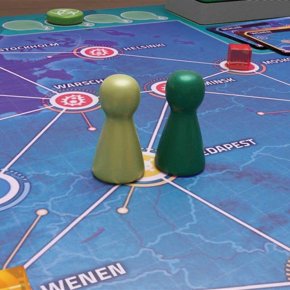 Pandemic: Hot Zone – Europa | Gioco Da Tavolo Cooperativo | Asmodee ZMan | 2-4 Giocatori | 8+ Anni | Edizione Tedesca