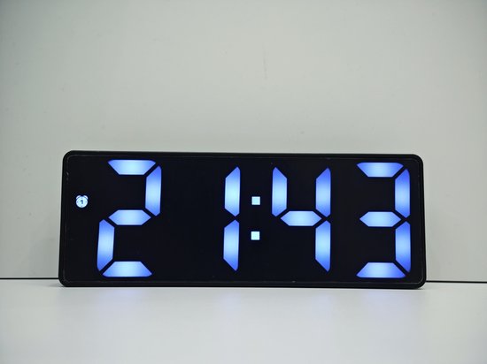 Deluxe Digitale Klok - Slaapkamer - Geluidssensor - Wekker - Zwart - USB - Batterij - Wit LED