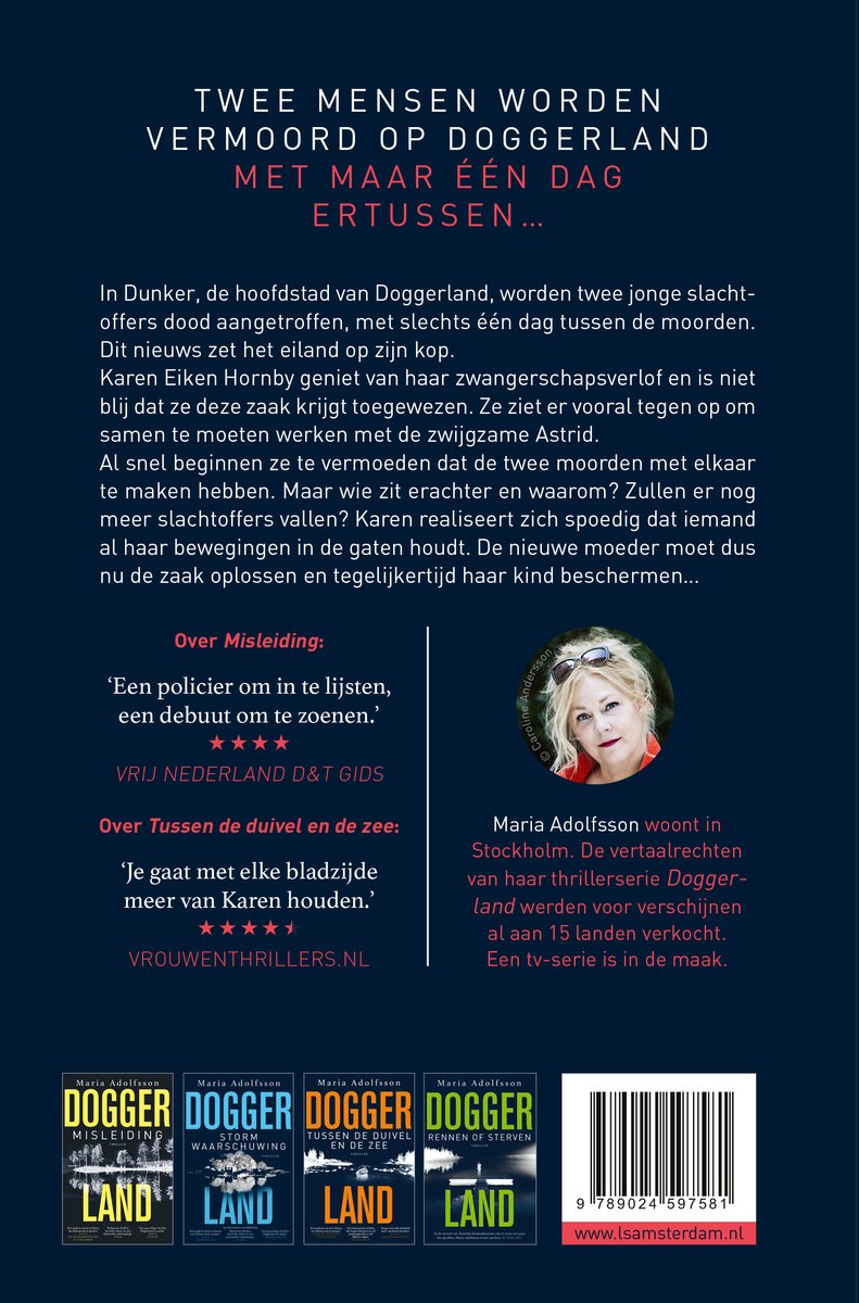 Achterkant van een boek met tekst over het verhaal, een foto van de auteur Maria Adolfsson, en afbeeldingen van eerdere delen van de serie.