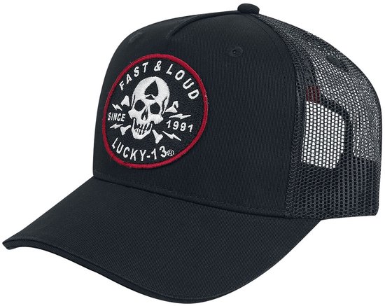 Casquette trucker noire avec patch rond brodé représentant un crâne et 'Lucky 13'.