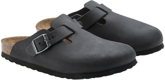Zwarte Birkenstock Boston klomp met gesp en kurken zool, zijaanzicht.