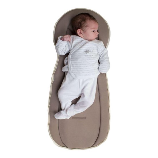 Bo Jungle - Inleg Kussen - Afneembare Voetenzak - Inlegkussen babyschommel - Omkeerbaar winter / zomer - Geschikt voor oa autostoel , wieg - Geschikt voor 5-puntsgordel - Comfort Nest Beige van Bo Jungle — afbeelding 4