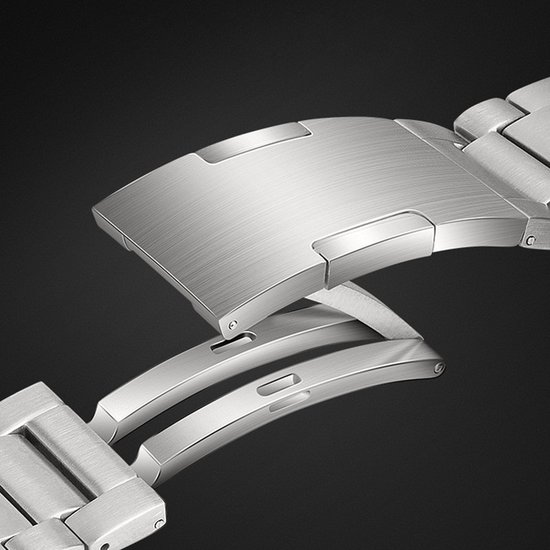 Sluiting van een zilverkleurig metalen horlogebandje voor een smartwatch. Gedetailleerde weergave van de vouwsluiting.