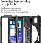 iMoshion Tablet Hoes Geschikt voor Xiaomi Pad 6 Pro / Pad 6 - iMoshion Tablet Cover met handstrap - Zwart