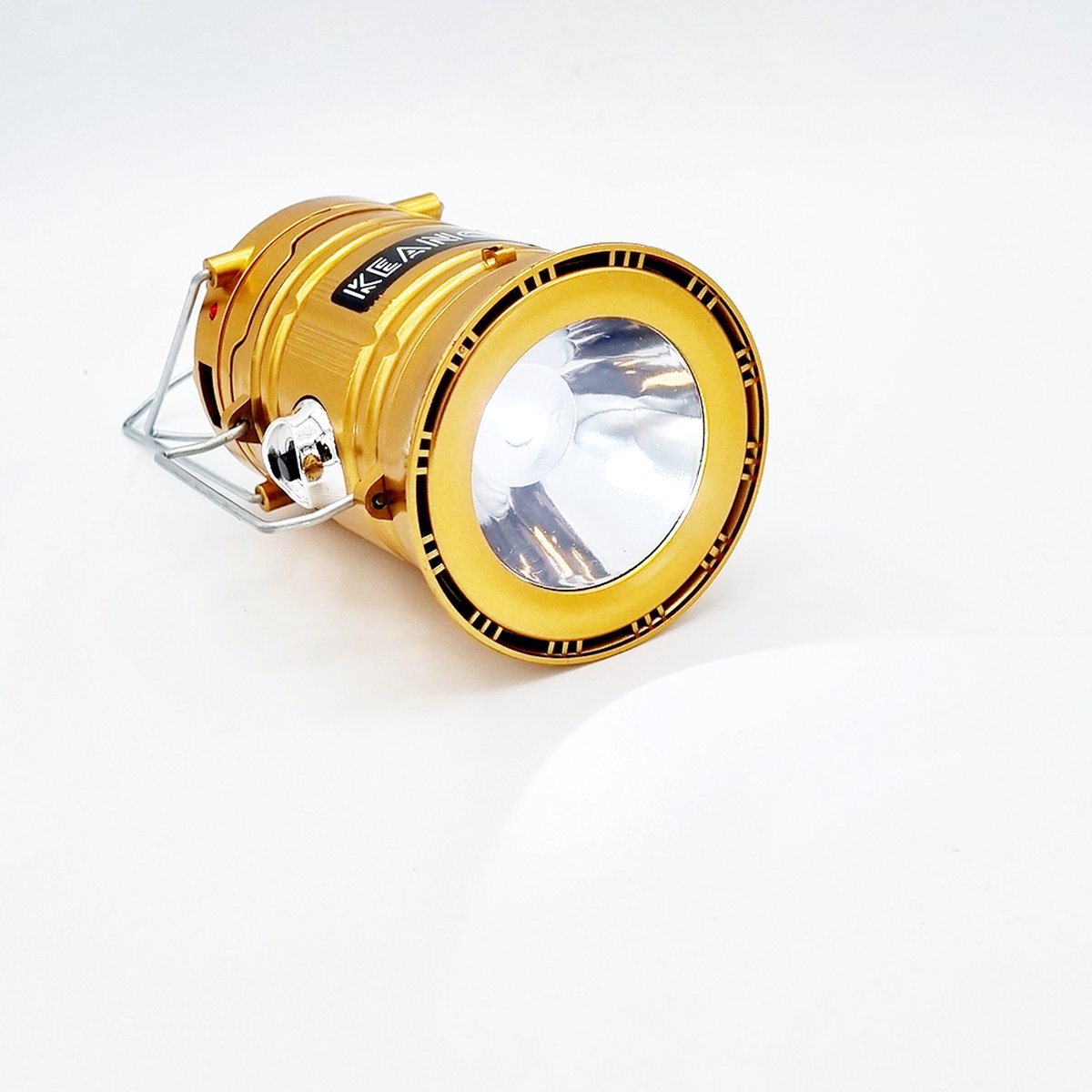 Solar Campinglamp / noodlamp met Zaklamp, Lichtbron en Oplaadfunctie - goud