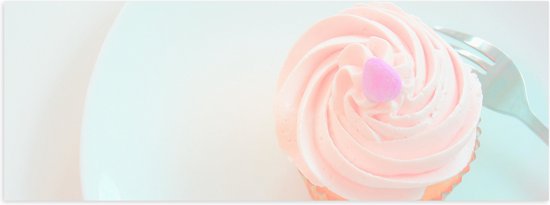 Poster Glanzend – Roze Cupcake op Bordje met Vork - 60x20 cm Foto op Posterpapier met Glanzende Afwerking