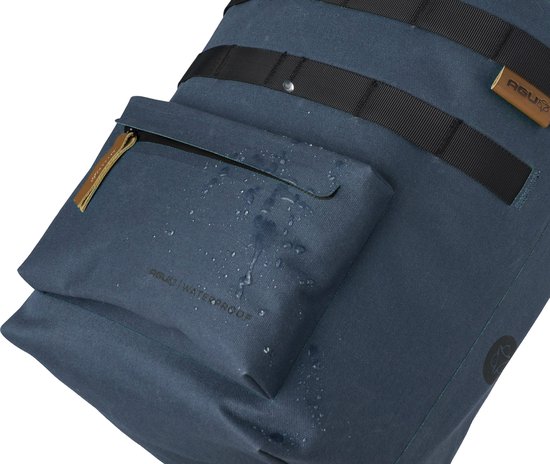 AGU Convoy - Enkele Fietstas - 17L - Blauw - 100% Waterdicht - Met Laptopvak - Click'nGo Systeem - Magnetische Roll-top — afbeelding 4
