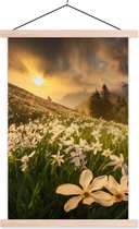 Posterhanger incl. Poster 60x90 cm - Schoolplaat - Bloemenveld - Heuvels - Zonsondergang - Berg - Natuur - Wit - Heuvels - Textielposter - Blanke latten