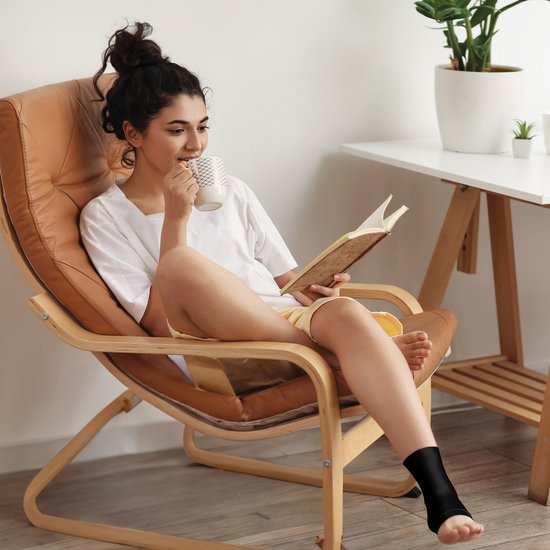 HoMedics Hot and Cold Compression Sleeve Voor de Enkel - koeling sleeve - cooling - Warm & koud - Enkelblessure - zwellingen - Super Flexibel en Duurzaam - Gaat Lang Mee