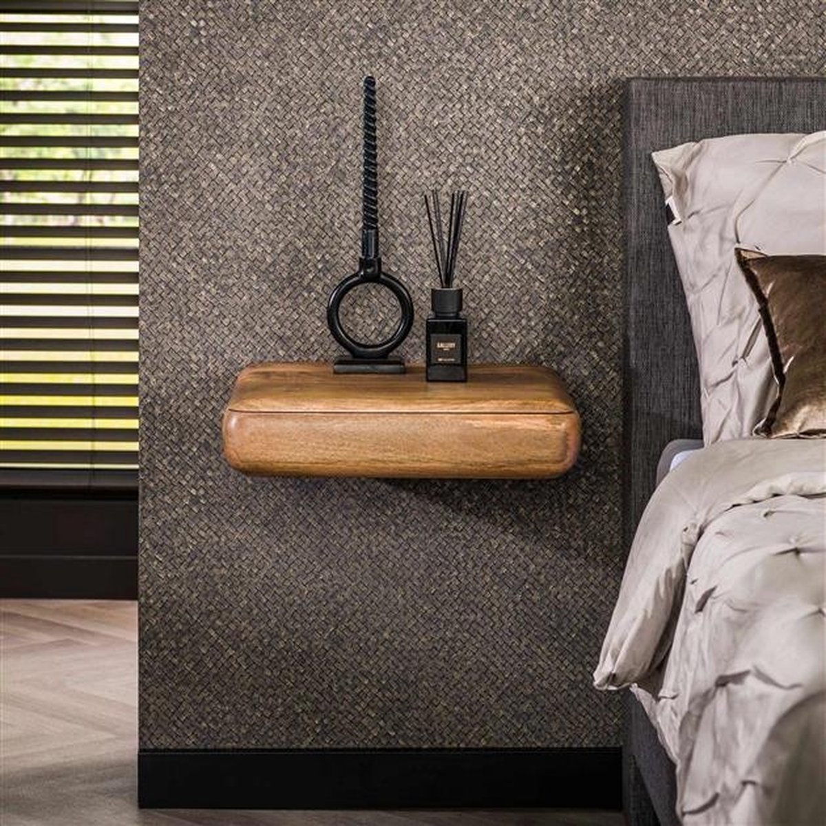 PS-Collection Sleek 1 Lade Nachtkastje - 45x35x10cm - Zandkleur - Mangohout - nachtkast, nachtkastje, nachtkastjes, nachtkastjes industrieel, nachtkastje hout, nachtkastjes modern, nachtkastje zwevend Bruin