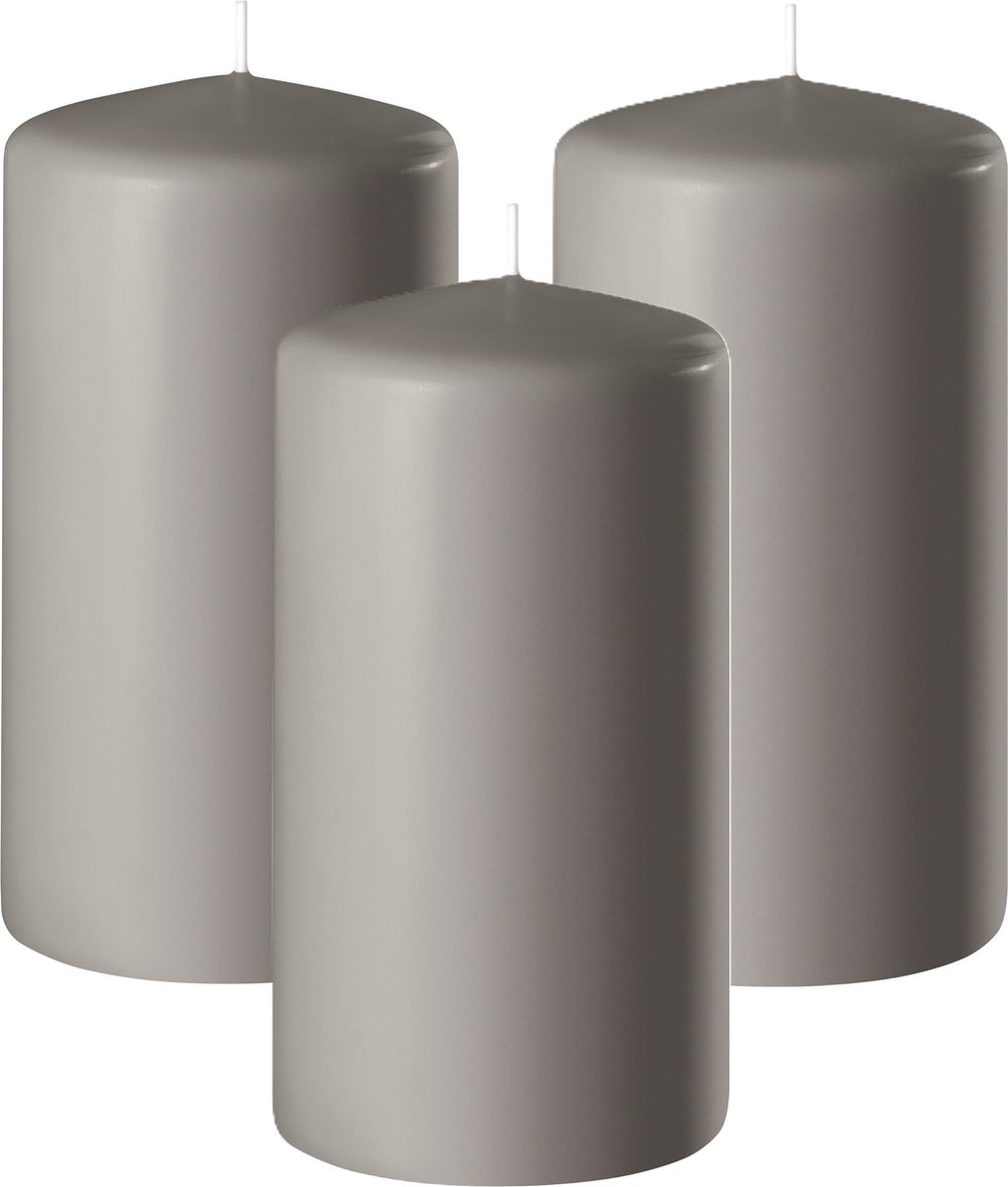 Enlightening Candles Cilinderkaars/stompkaars - 3x - zand/grijs - D6 x H15 cm - 58 branduren - Dikke kaarsen - Voor kandelaar of plateau