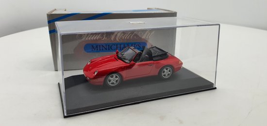 Retro kovové autíčko De Agostini 1:43 ŠKODA KAROQ, SPZ Jihočeský kraj