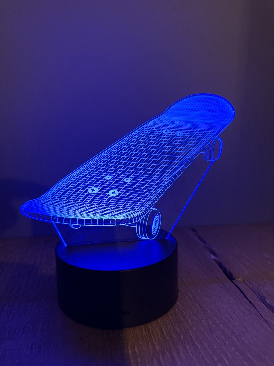 Klarigo® Nachtlamp - 3D LED Lamp Illusie – 16 Kleuren – Bureaulamp – Skateboard - Tony Hawk - Sfeerlamp – Nachtlampje Kinderen – Creative lamp - Met afstandsbediening — afbeelding 2