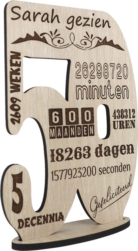 Houten Wenskaart Sarah Gezien | Grappig Cadeau 50 jaar| Houten Decoratie met Gravure | 50ste verjaardag vrouw