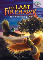 De cover van 'The Last Firehawk 3 - The Whispering Oak'. Twee antropomorfe vogels vliegen in de schemering voor een grote eik.