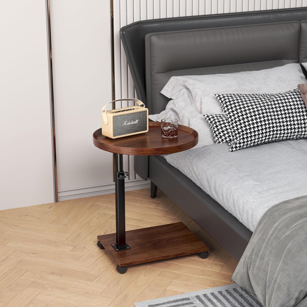 HOOBRO EBG022SF01 Bijzettafel met laadstation, C-vormige salontafel, salontafel met wielen en opbergblad, nachtkastje voor woonkamer, slaapkamer, zwart