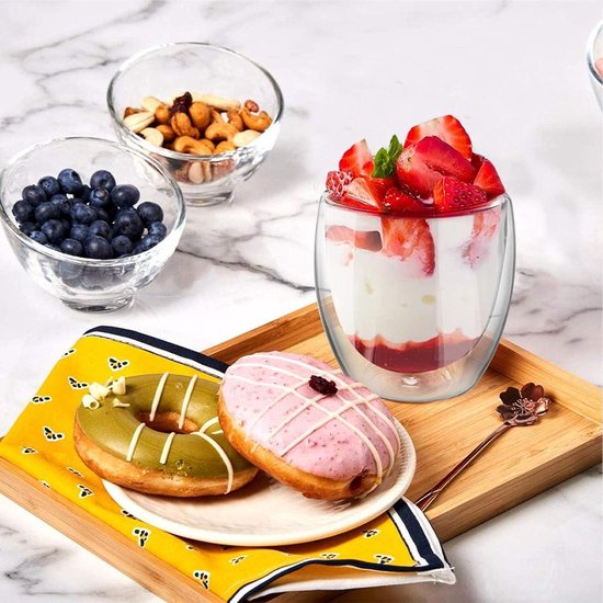 LISDATKE Koffiekopjes, dubbelwandig glas, 400 ml, set van 4, cappuccino-glazen, spiraal, latte macchiato-glazen met 4 lepels, thermobeker, borosilicaatglas, transparant LISDATKE Koffiekopjes, dubbelwandig glas, 400 ml, set van 4, cappuccino-glazen, spiraal, latte macchiato-glazen met 4 lepels, thermobeker, borosilicaatglas, transparant