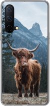 Geschikt voor OnePlus Nord CE 5G hoesje - Schotse hooglander - Dieren - landschap - Siliconen Telefoonhoesje