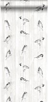 ESTAhome behangpapier pengetekende vogels op sloophout planken zwart en mat wit - 128834 - 53 cm x 10,05 m