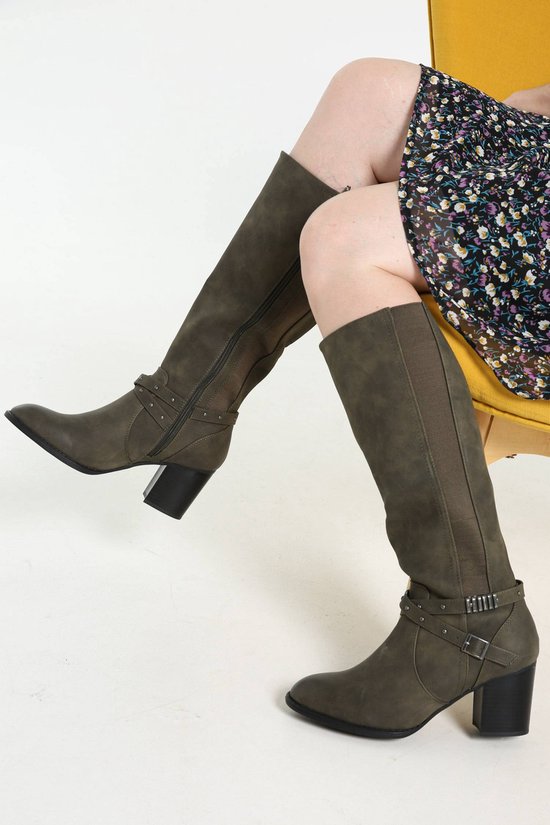 Suède laarzen & boots voor dames • Korting tot 60% • de Bijenkorf Suède laarzen & boots voor dames • Korting tot 60% • de Bijenkorf
