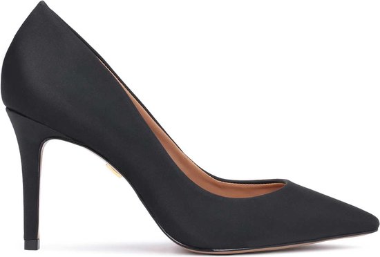 Zwarte stoffen pumps op een comfortabele hak | bol.com