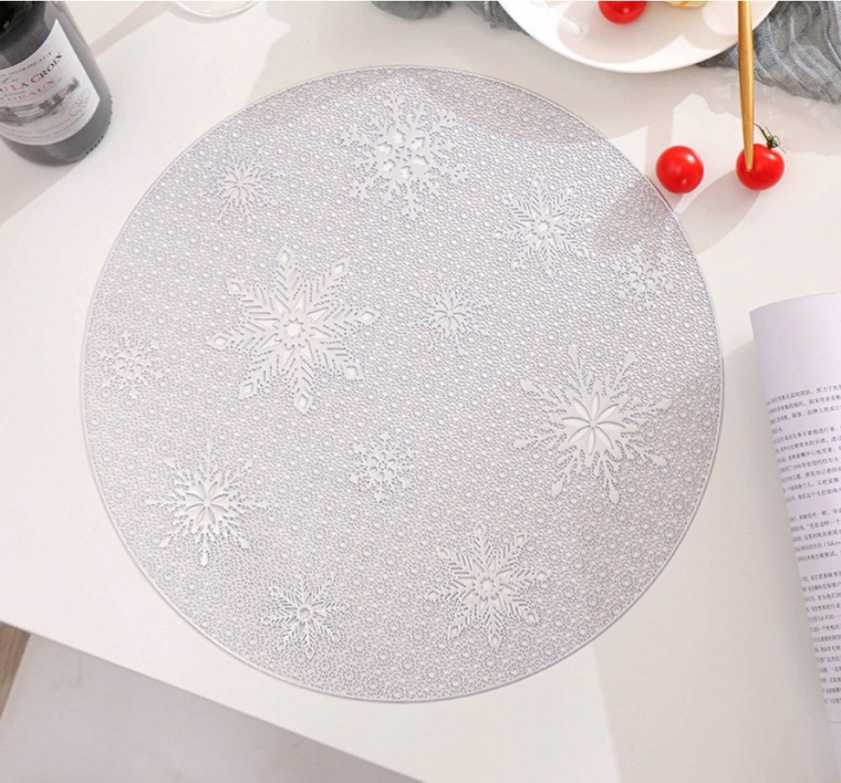 Without Lemon - Set van 4 - Placemats - Sneeuwvlok Ster Zilver - Rond - Tafelversiering - Decoratie - Onderzetters - Kerstcadeau tip - ø38cm