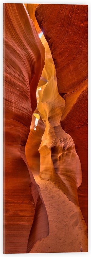 WallClassics - Acrylglas - Smalle gang bij Antelope Canyon - 20x60 cm Foto op Acrylglas (Met Ophangsysteem)