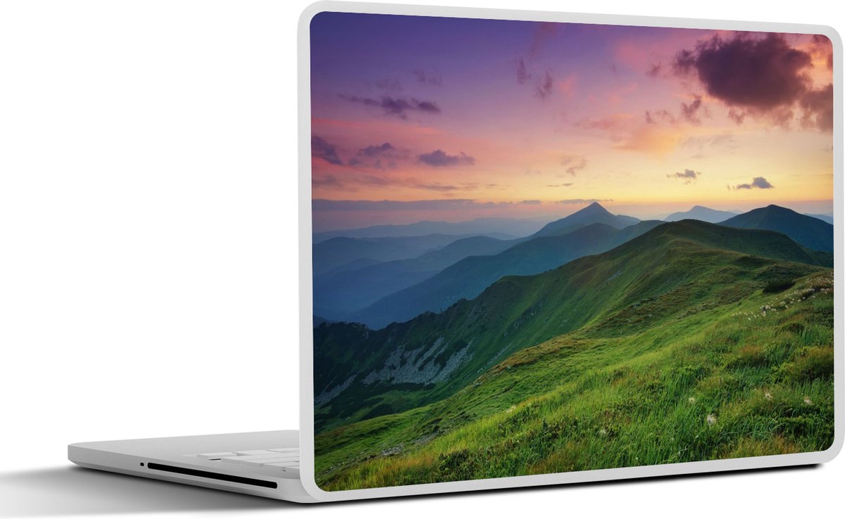 Laptop sticker - 15.6 inch - Berg - Gras - Landschap - Avond - 36x27,5cm - Laptopstickers - Laptop skin - Cover